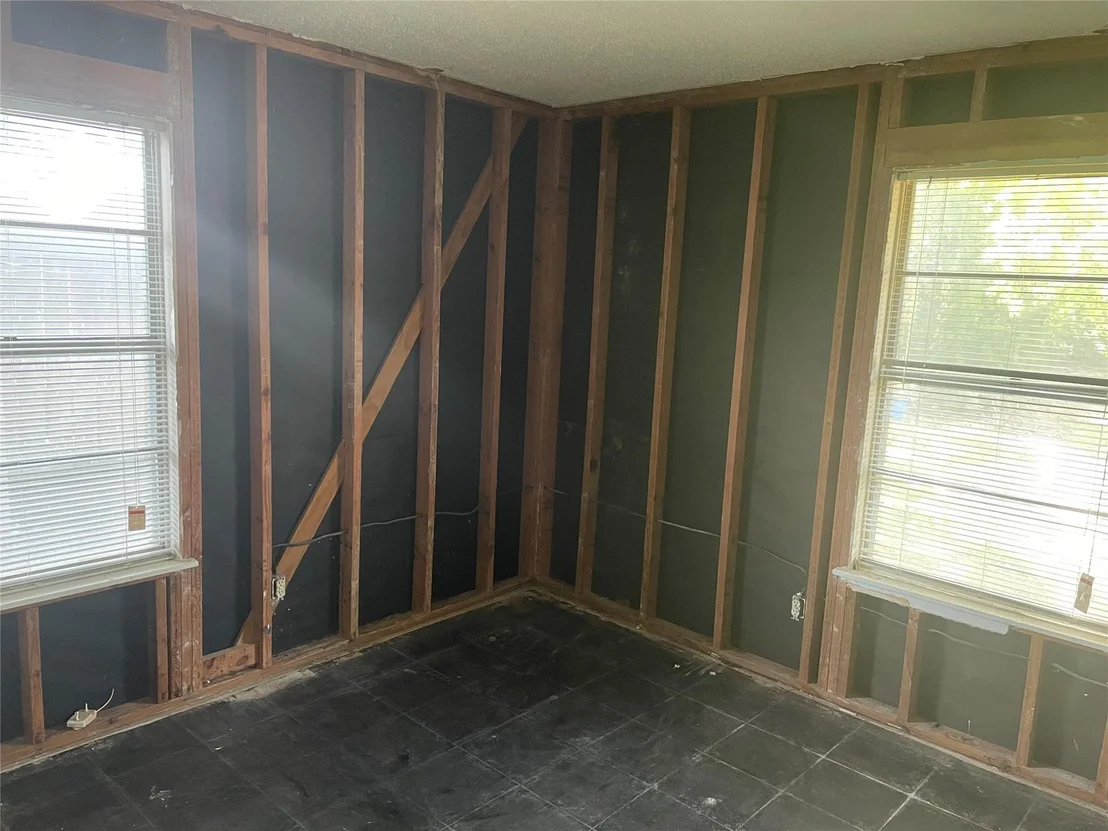 Photo of 1104 Gardner CV