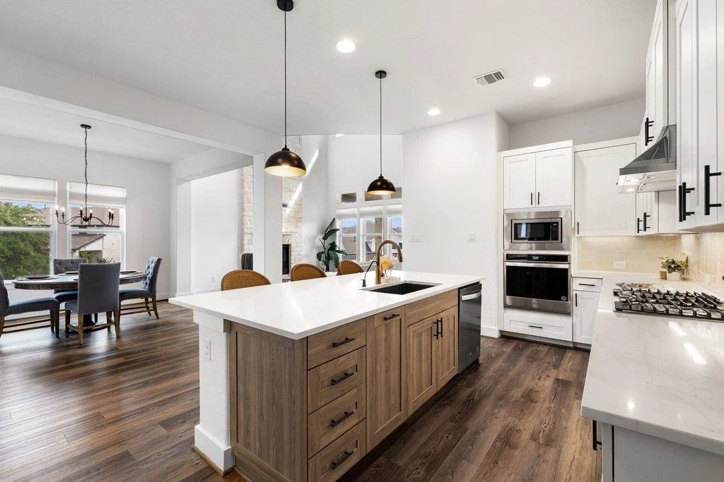 Photo of 305 Avena TRL
