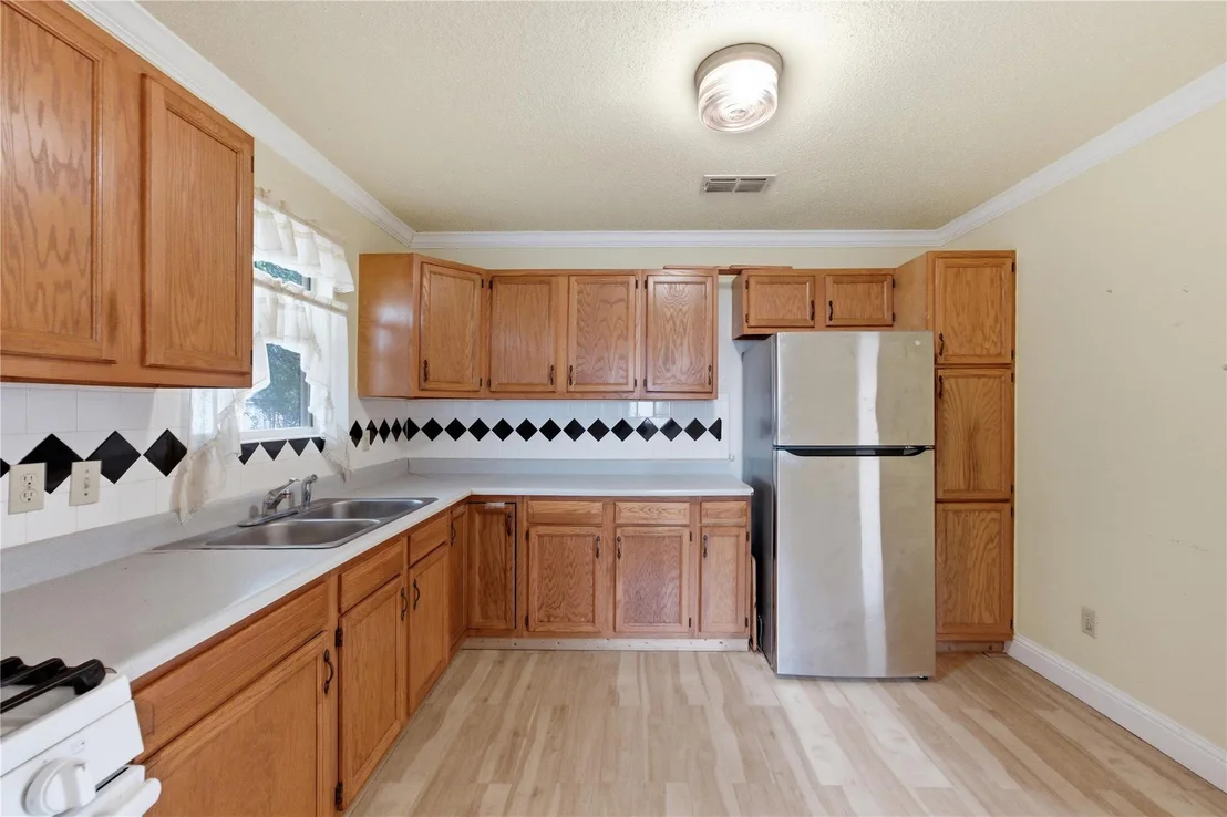 Photo of 207 W 17th ST