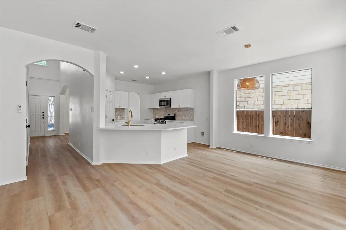 Photo of 6033 Almelo DR