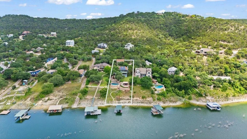 Photo of 10800 Beach RD