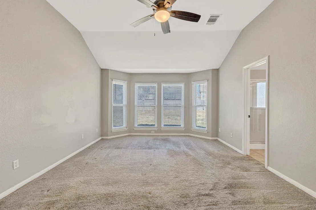 Photo of 214 River Park LN