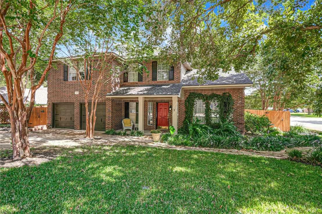 Photo of 401 Pleasant Valley DR