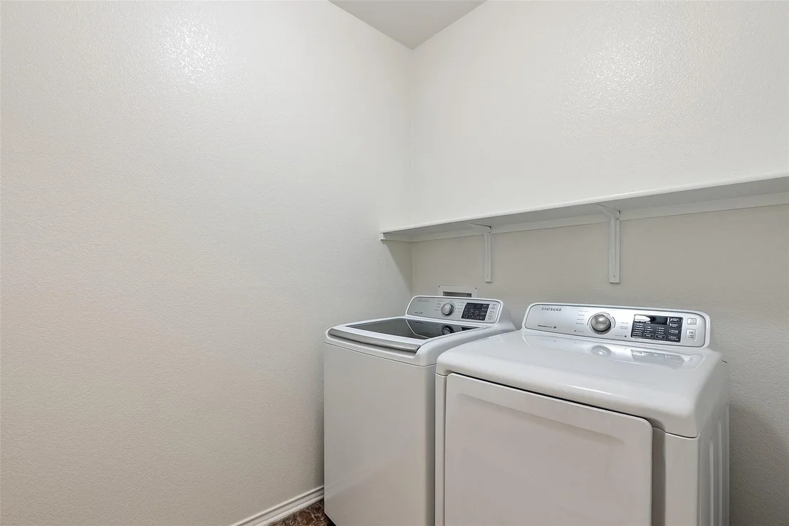 Photo of 913 Oatmeal DR