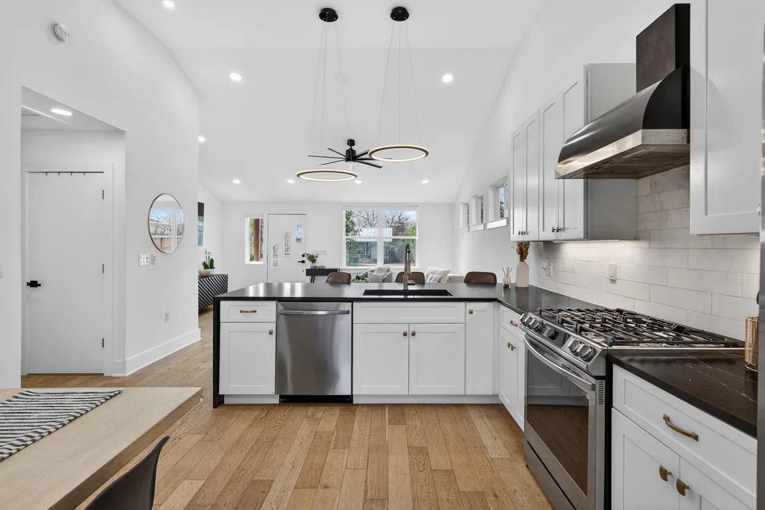 Photo of 504 W Croslin ST