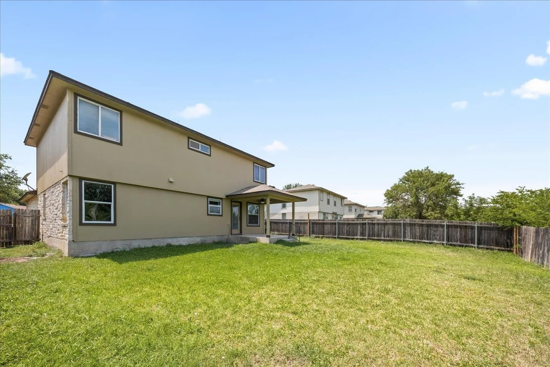 Photo of 15411 Ora LN