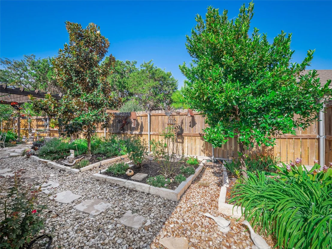 Photo of 308 Buckhorn DR