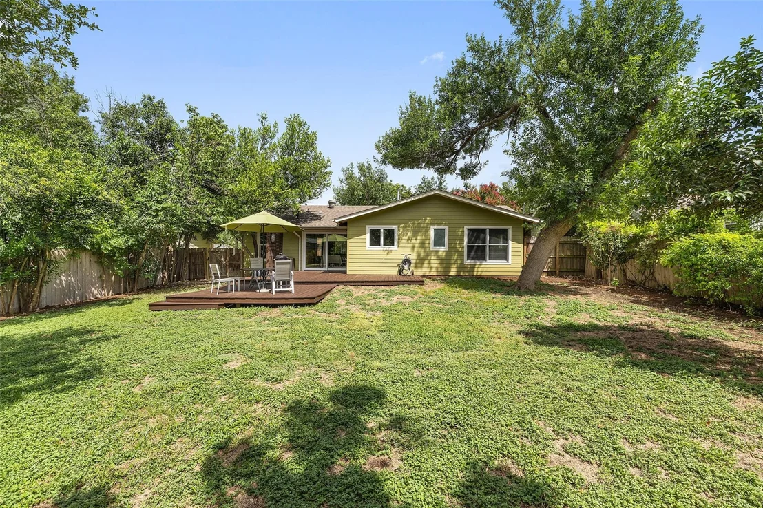 Photo of 2706 Nottingham LN