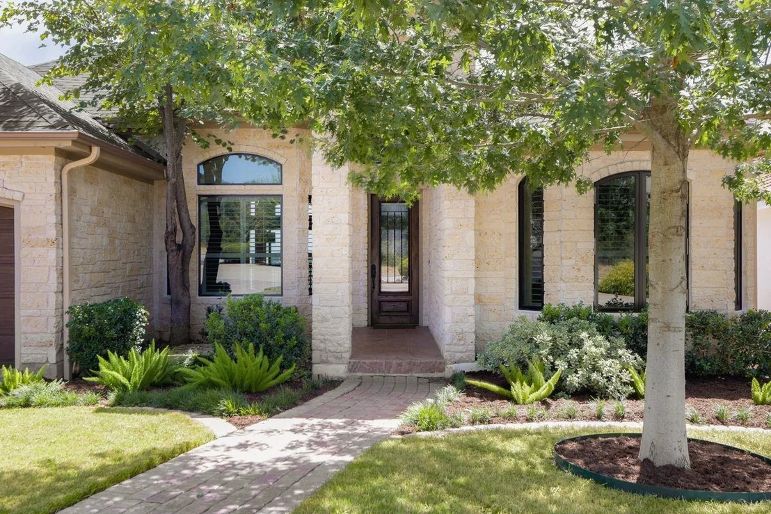 Photo of 4803 River Place BLVD