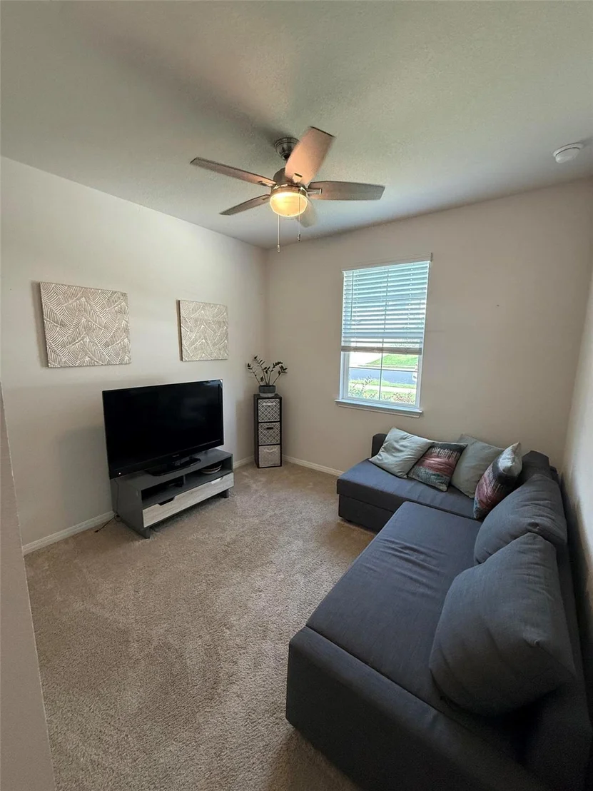 Photo of 813 Cade CV