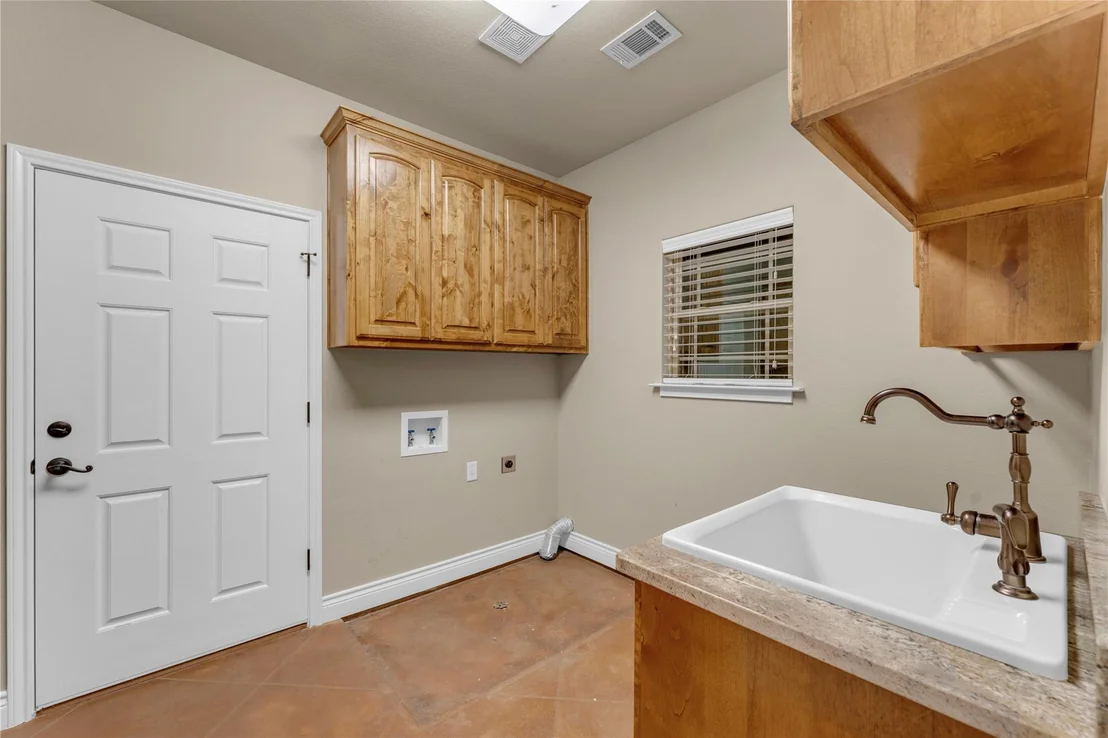 Photo of 301 CR 253