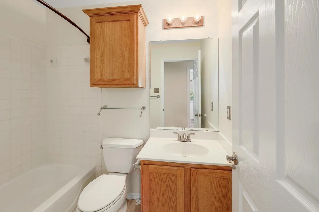 Photo of 700 Horizon TRL