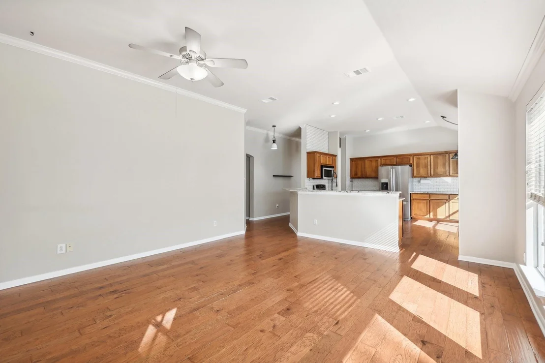 Photo of 127 Hickory LN