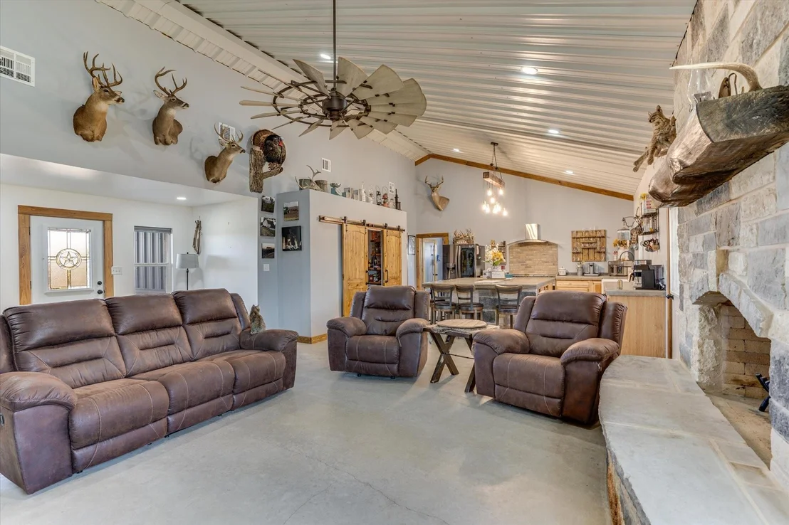 Photo of 5450 County Road 202