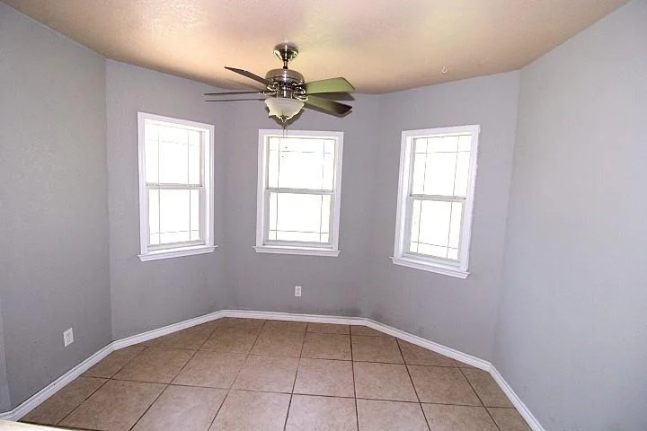 Photo of 2003 Walker Place BLVD