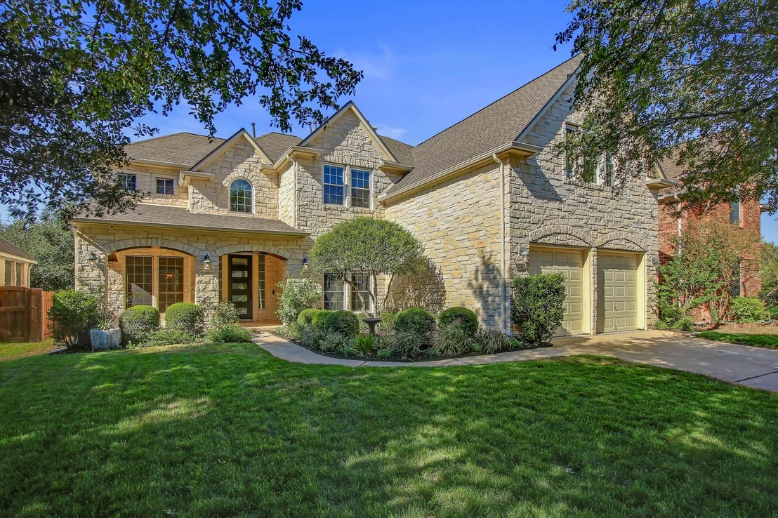 Photo of 15215 Thatcher DR