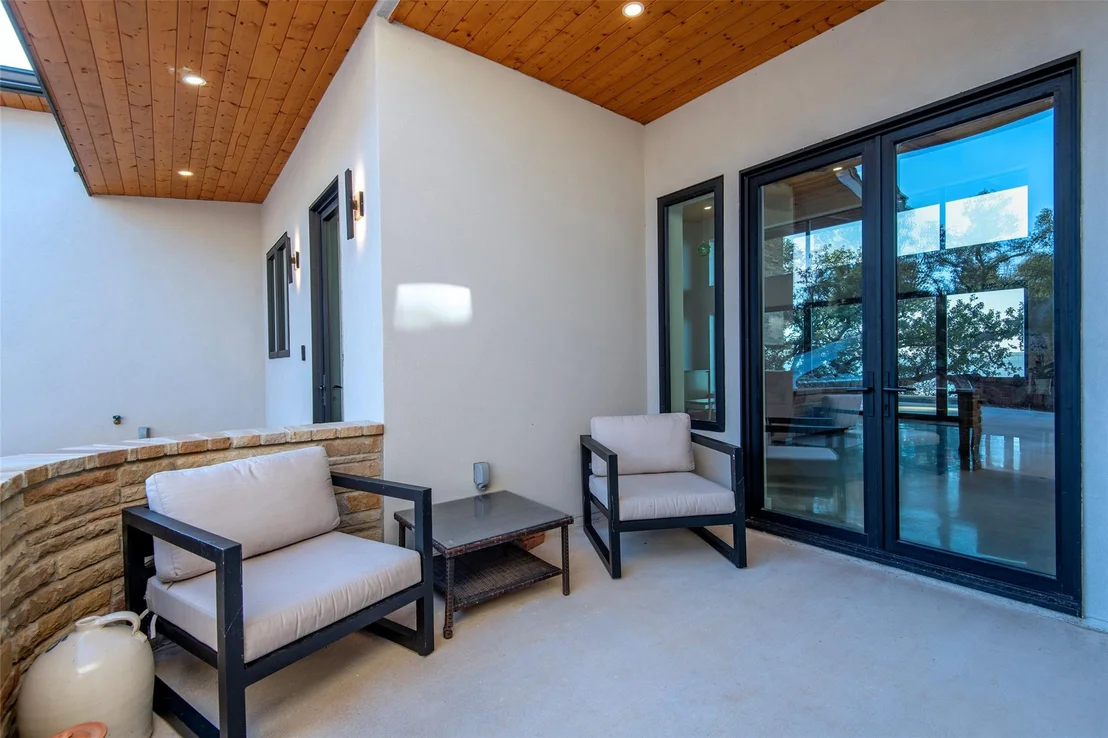 Photo of 247 Peninsula DR
