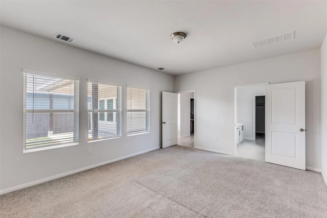 Photo of 200 Oldbridge DR