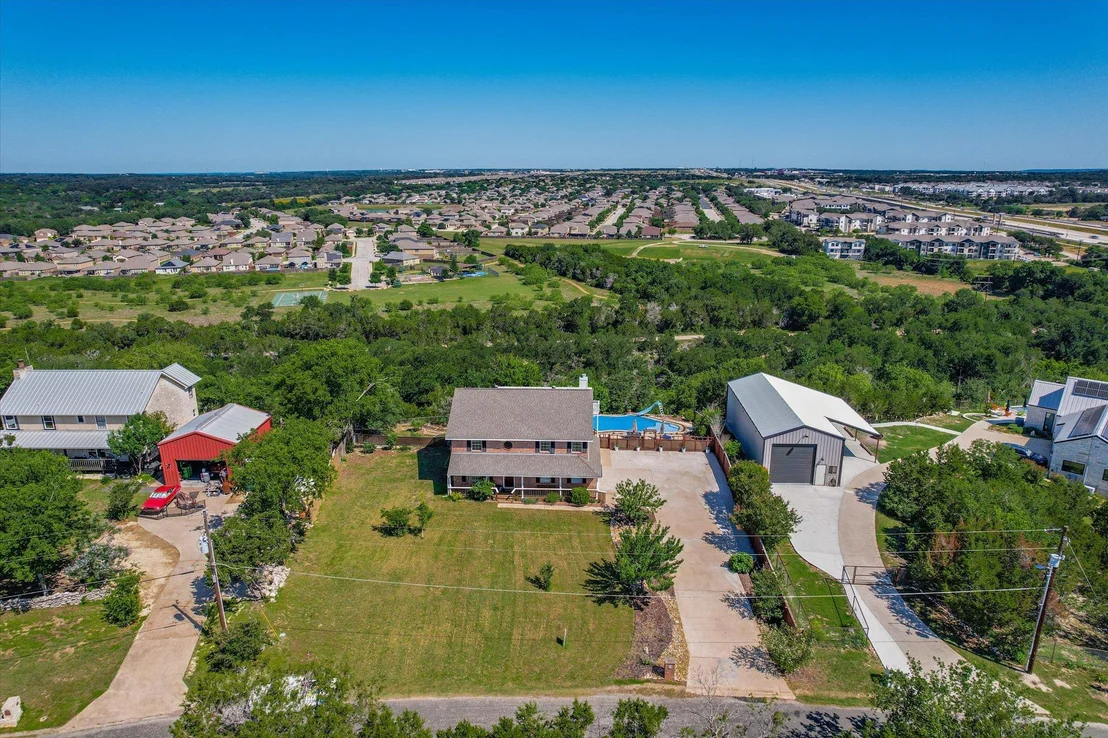Photo of 131 High Gabriel DR