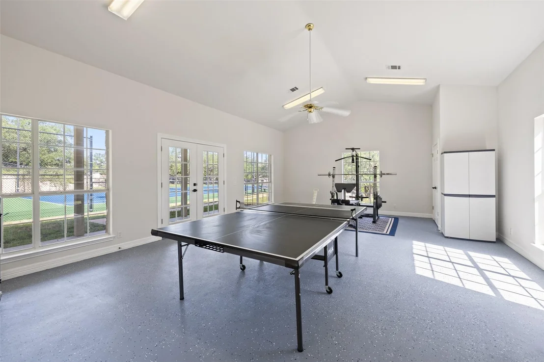 Photo of 604 N River Hills RD