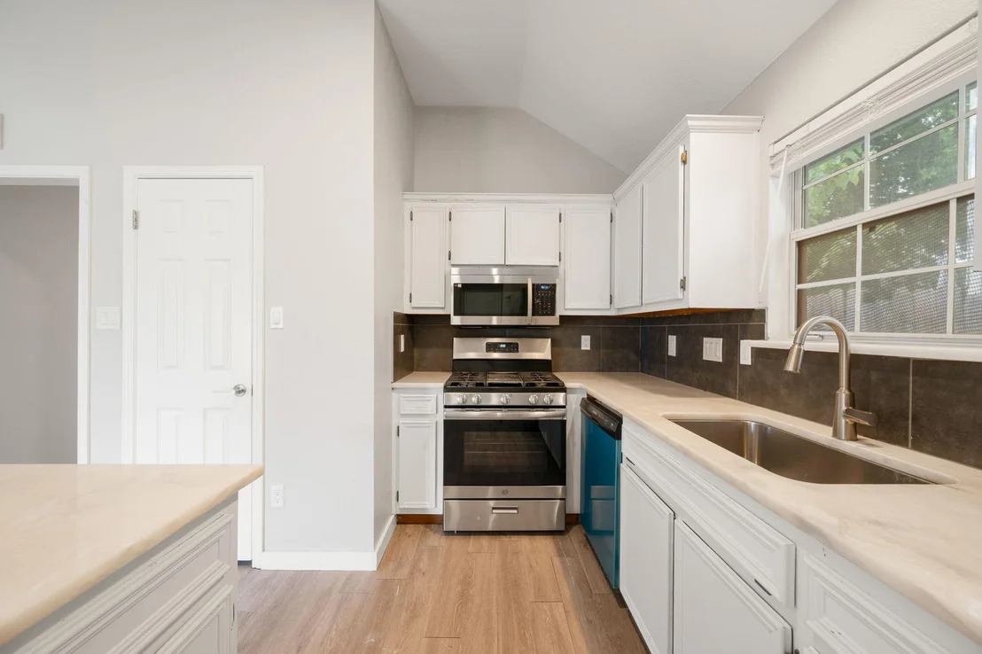Photo of 1551 Parkfield CIR