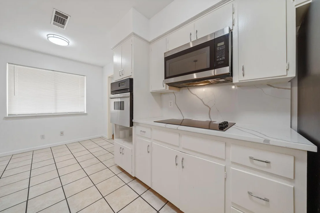 Photo of 2115 Gaston Place DR