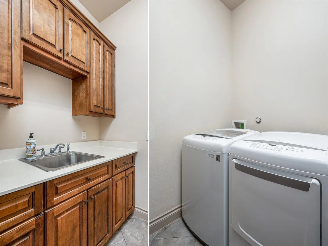 Photo of 139 Ware DR