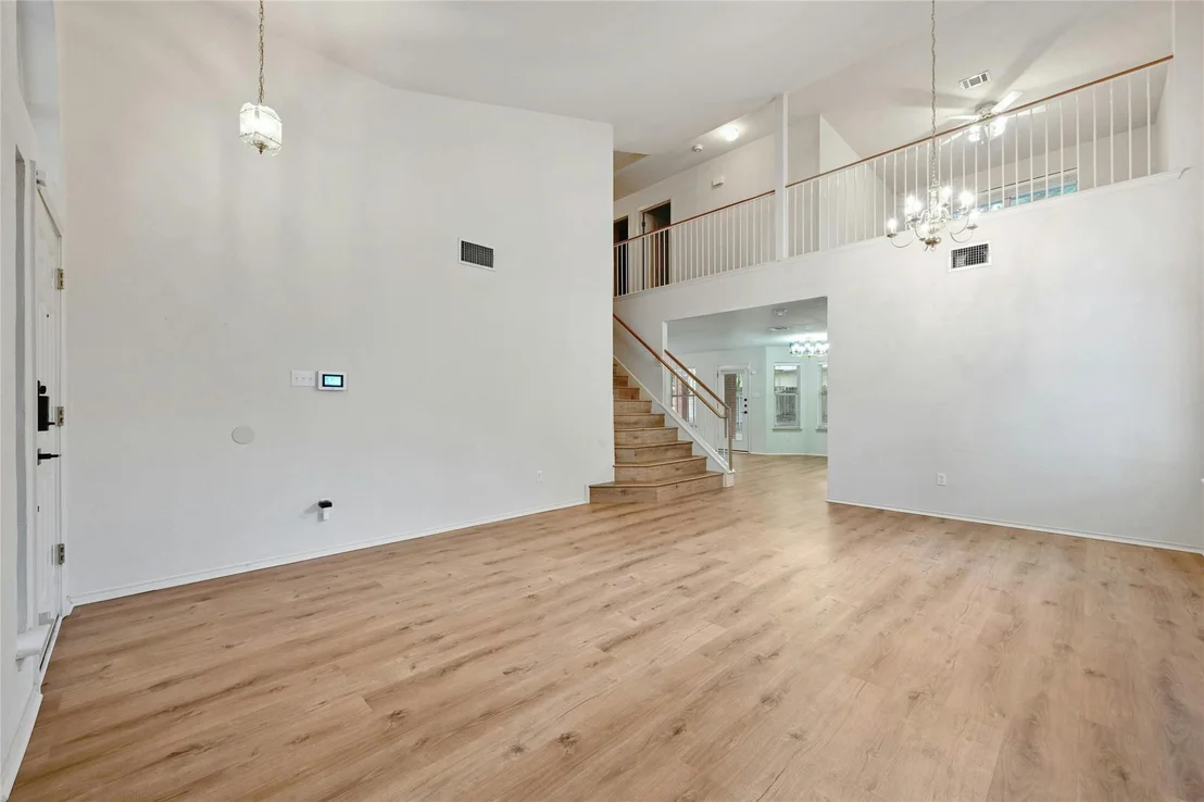 Photo of 8314 Palace PKWY