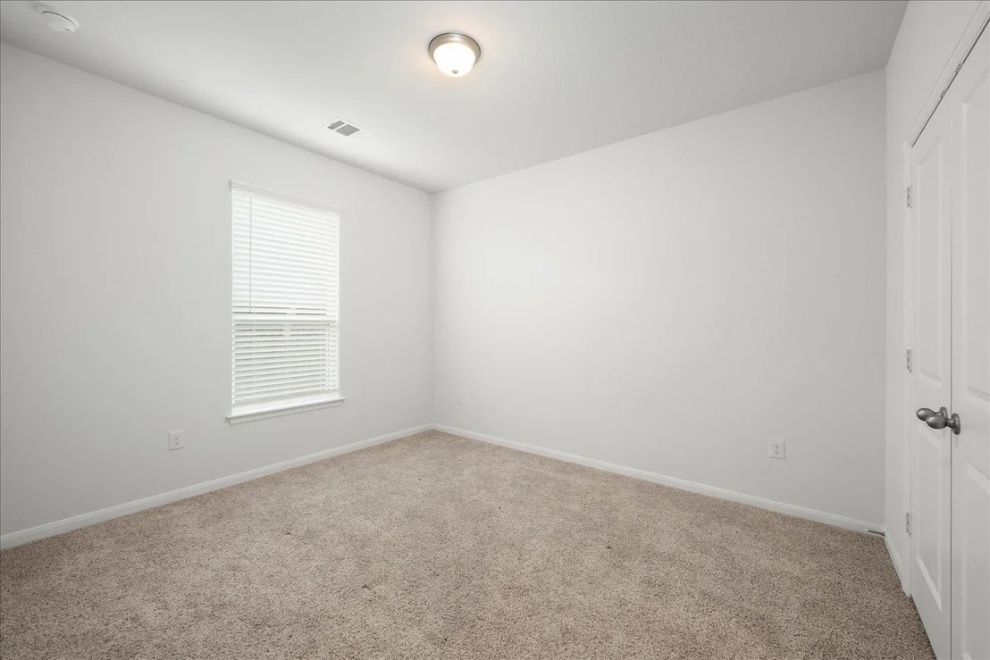 Photo of 423 Leadtree LOOP