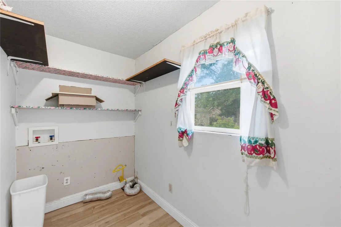 Photo of 207 W 17th ST