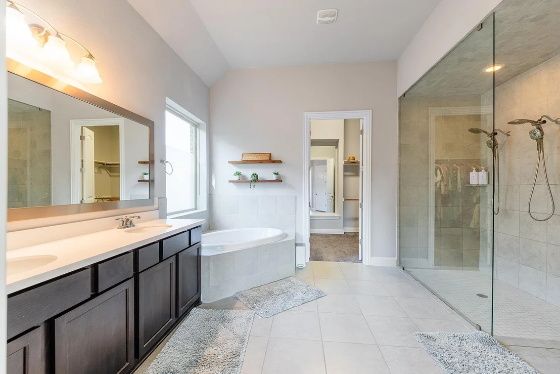Photo of 107 Orange Mimosa LN