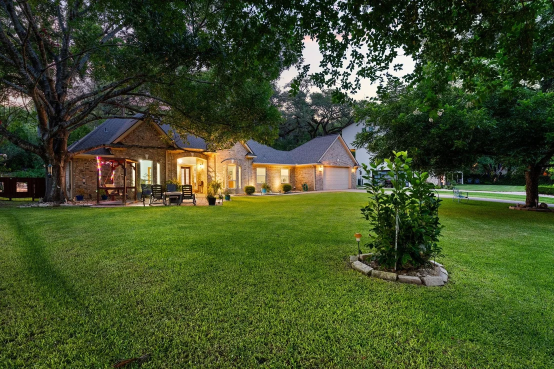 Photo of 2700 Pearce RD