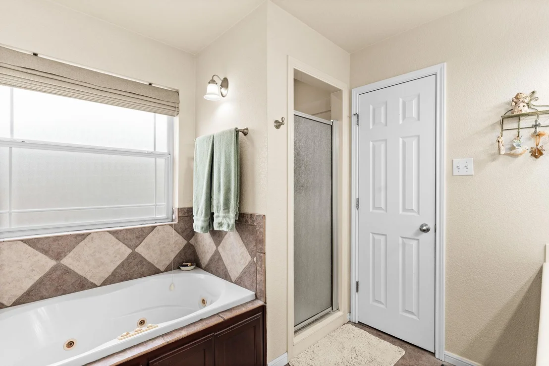 Photo of 1704 Walker Place BLVD