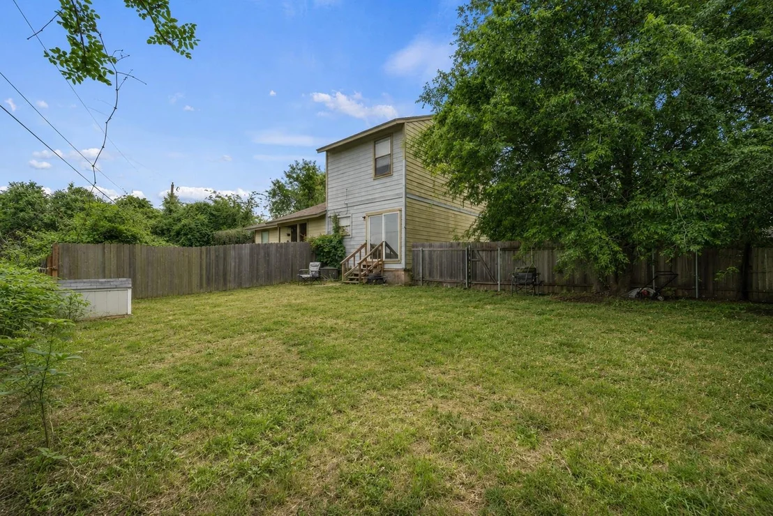Photo of 128 Hillside DR