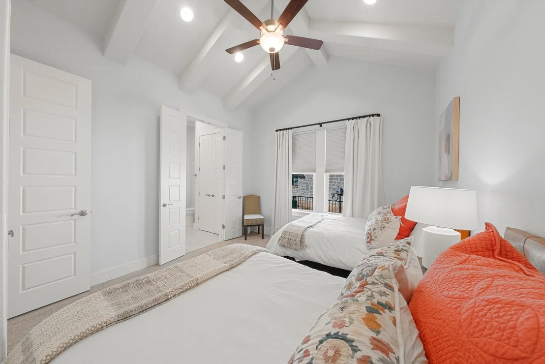 Photo of 114 Azalea LOOP