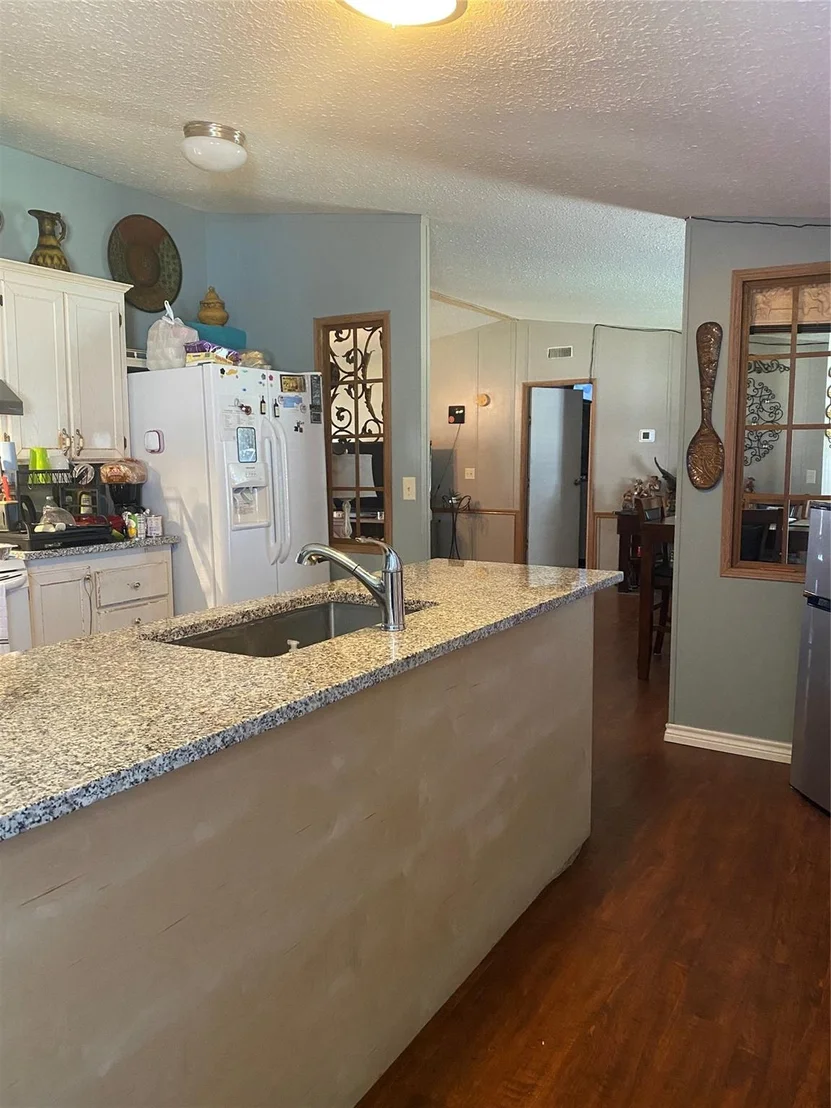 Photo of 548 Lower Elgin RD