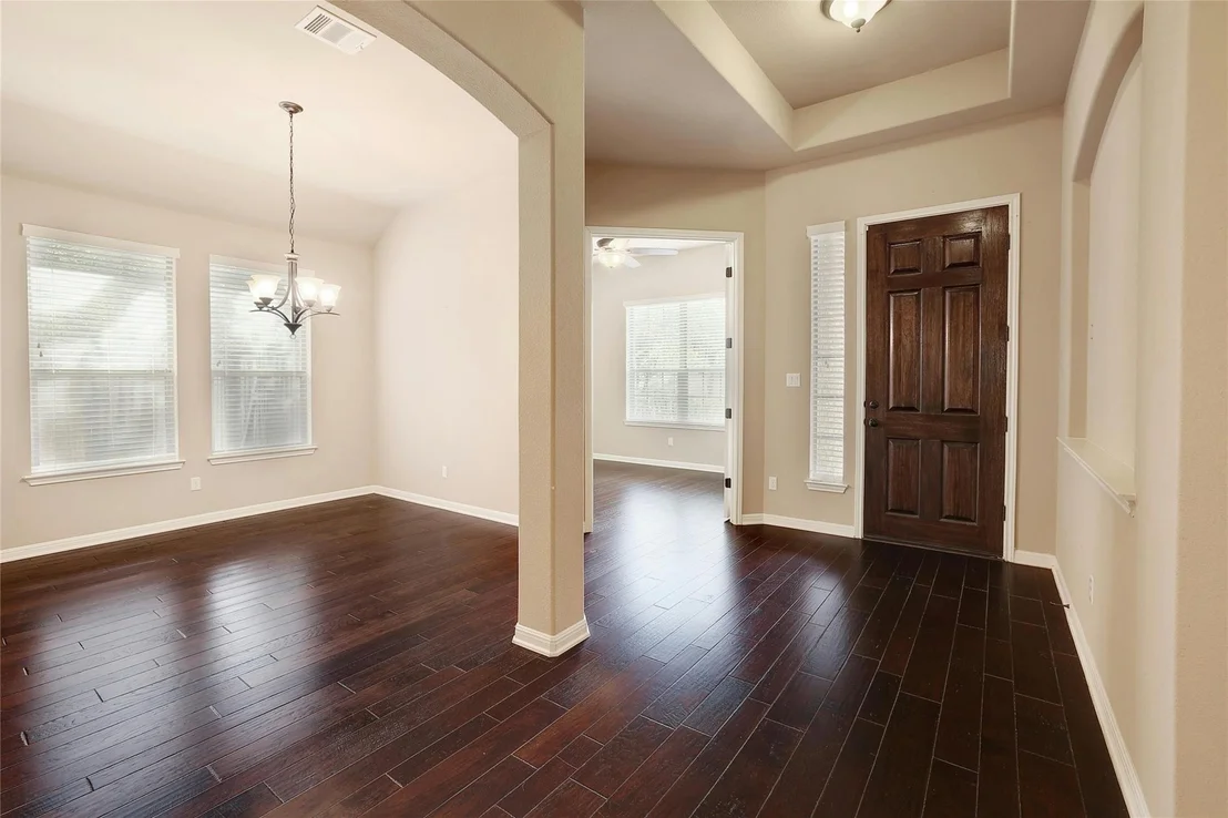 Photo of 2616 Hilltop Divide LN