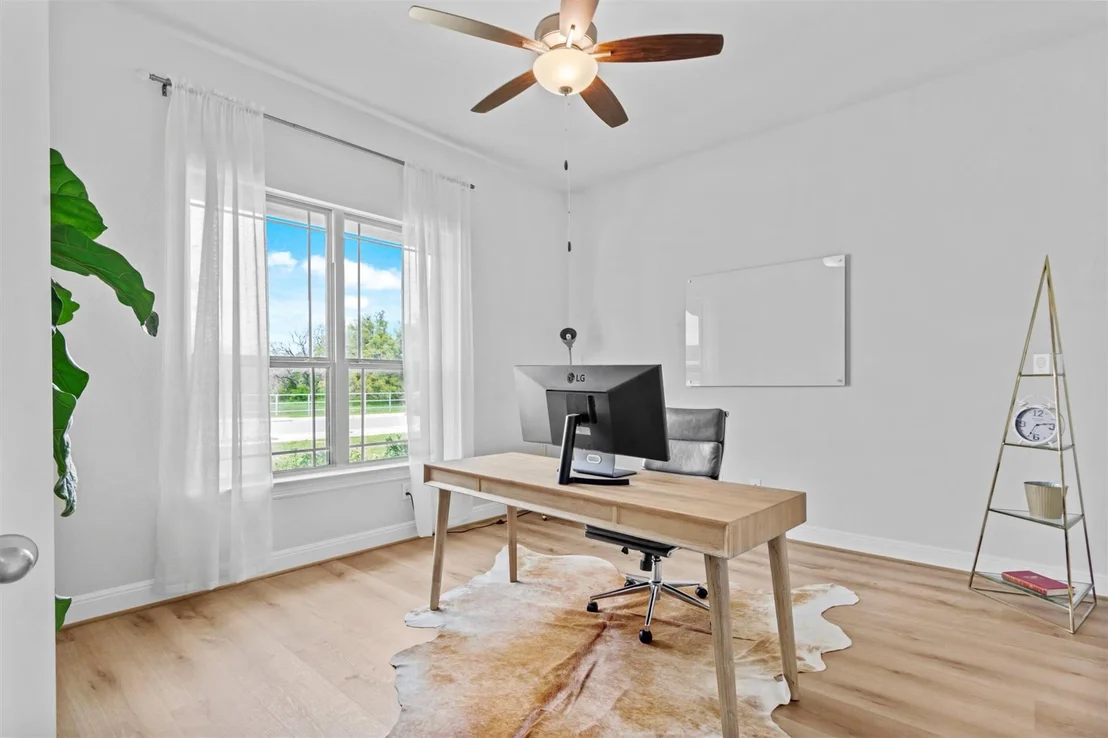 Photo of 1412 Scenic Oaks DR