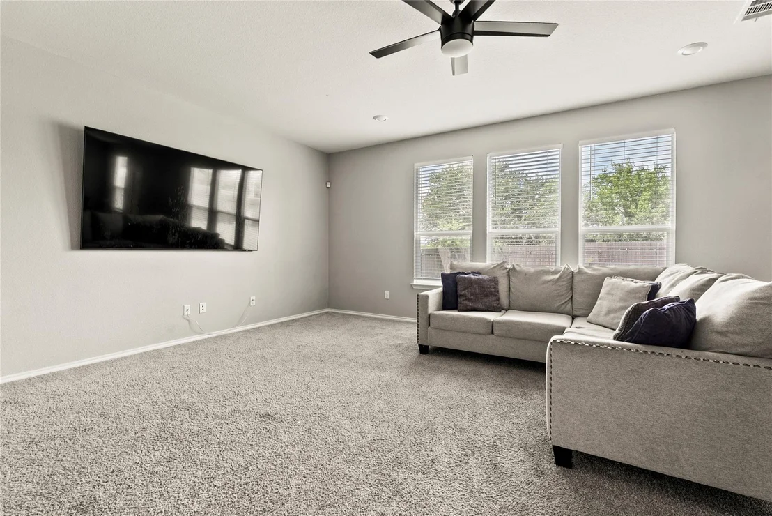 Photo of 214 Saranac DR