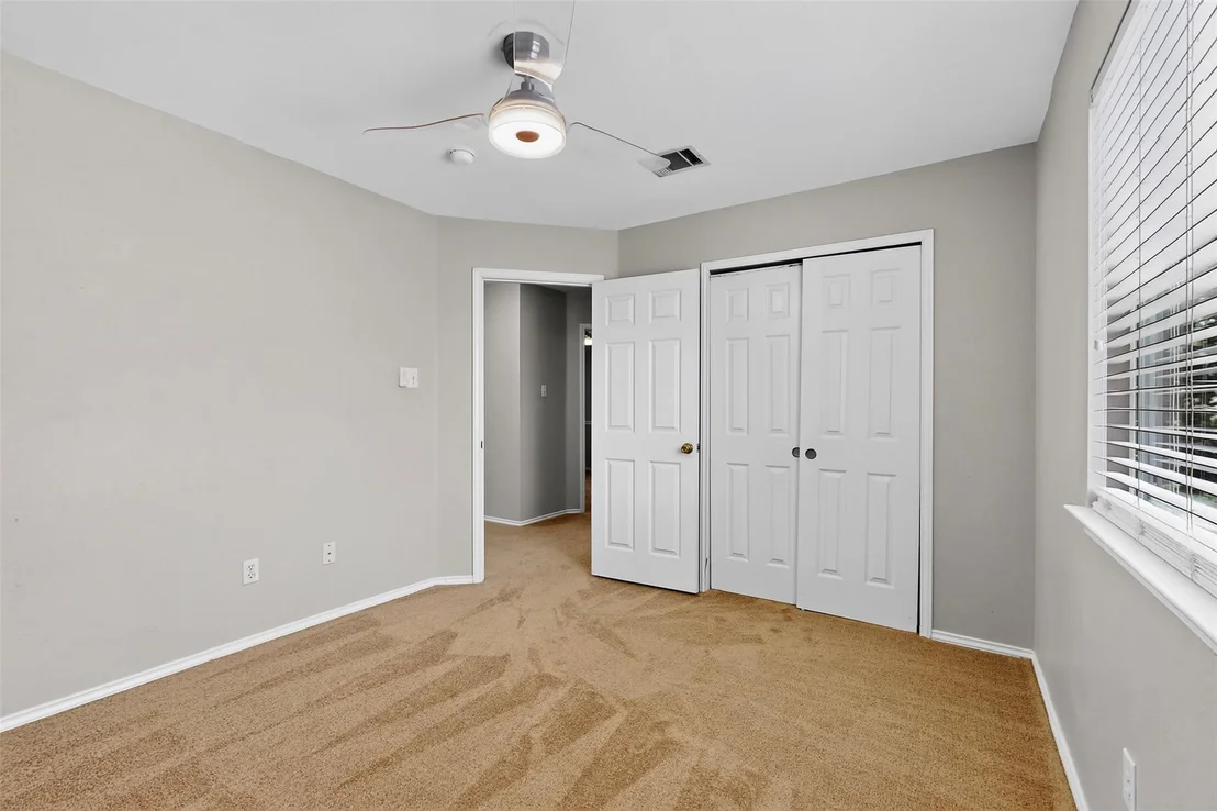 Photo of 5008 Barlow DR