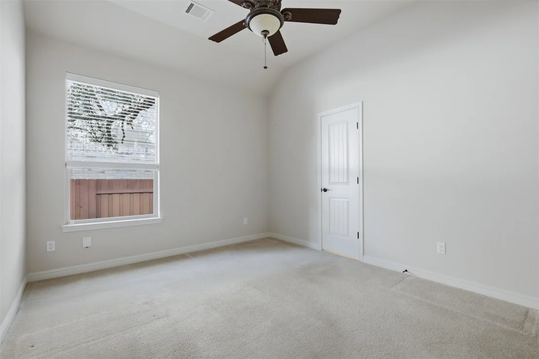 Photo of 3920 Sapphire LOOP