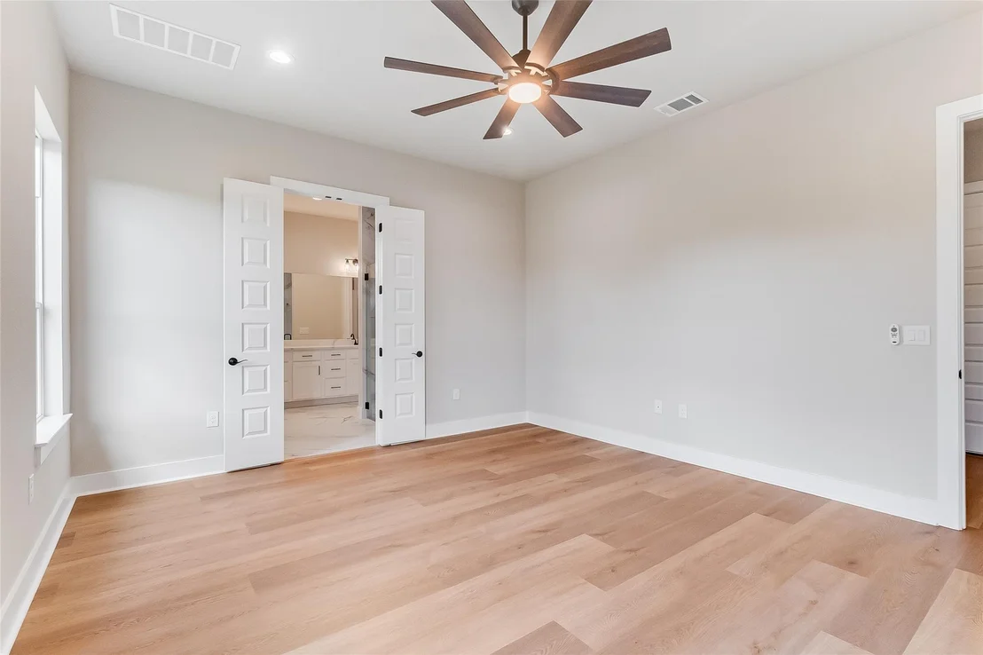 Photo of 130 Draper LN