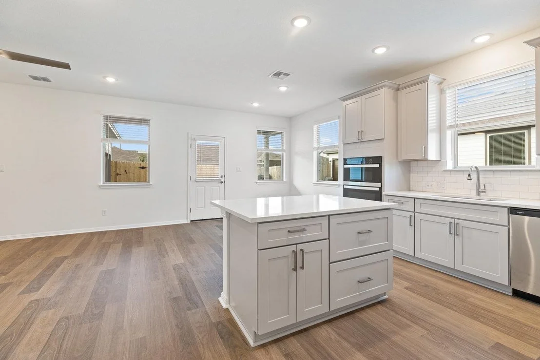 Photo of 180 Condesa ST