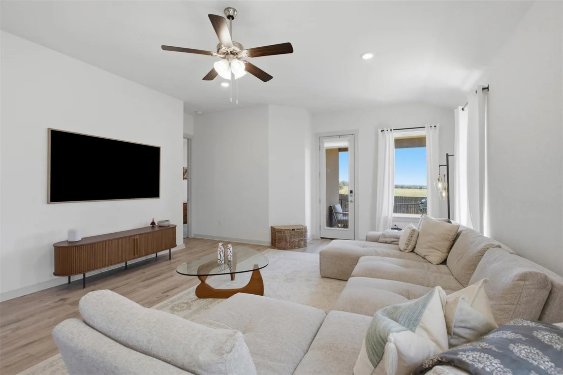 Photo of 1636 Flying Horseshoe BND