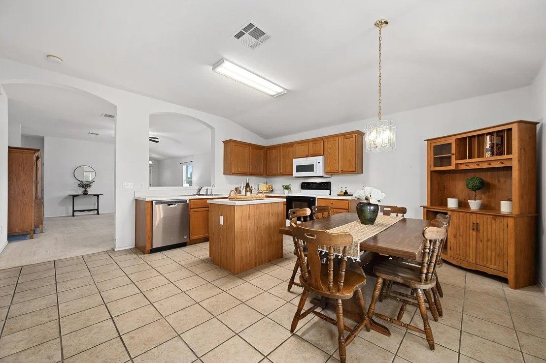 Photo of 204 Katherine WAY