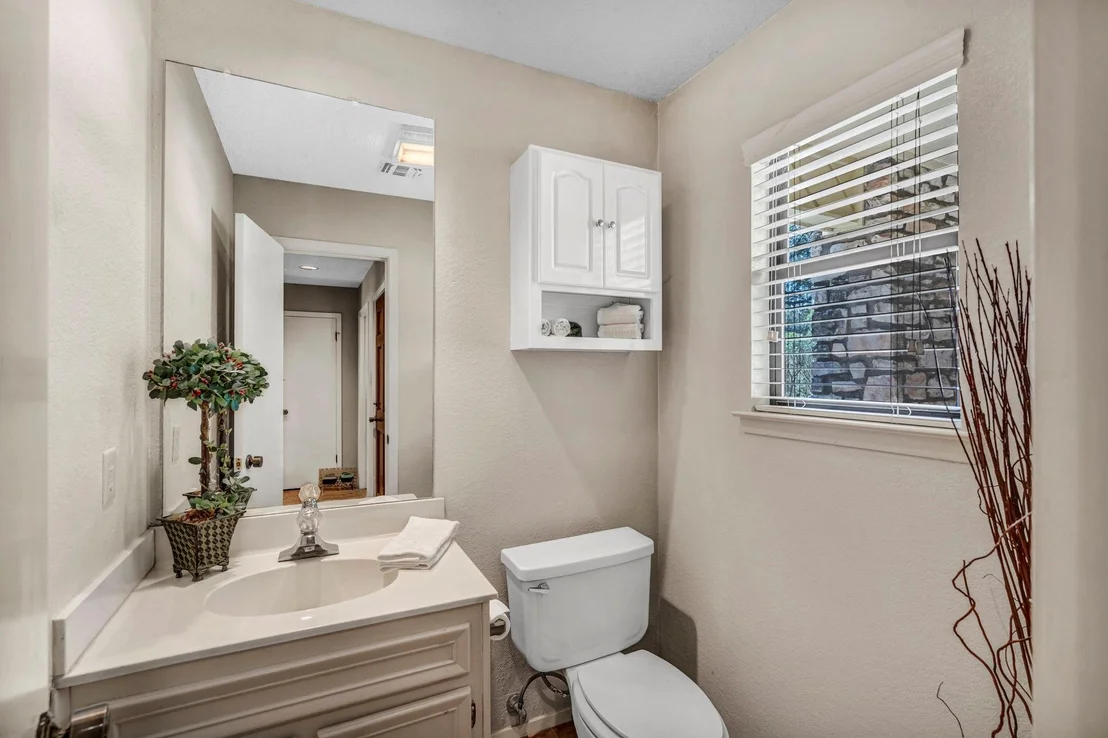 Photo of Unit 7 at 307 Crestview