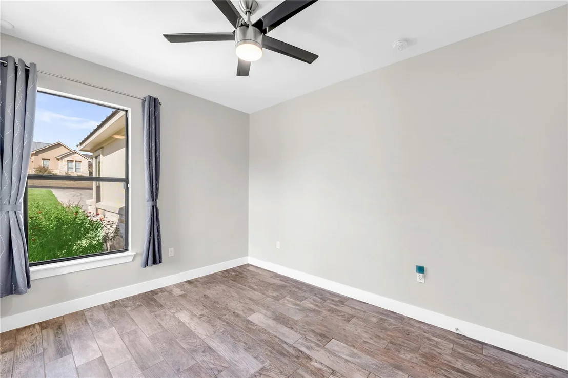 Photo of 3205 Douglas DR