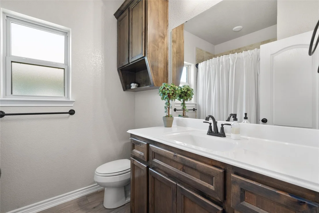 Photo of 5204 La Terraza LN