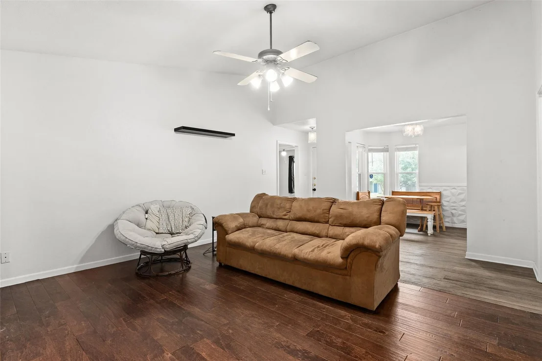 Photo of 2210 Barry DR
