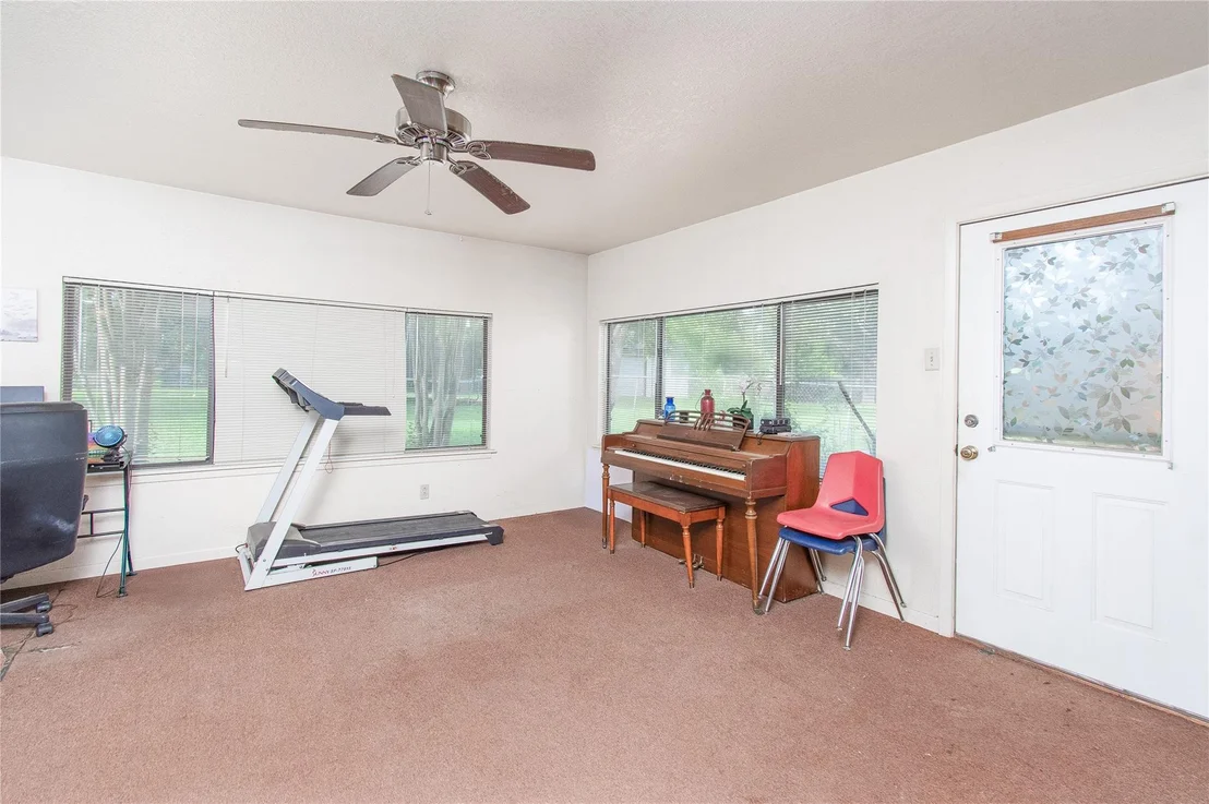 Photo of 531 Santa Rosa RD